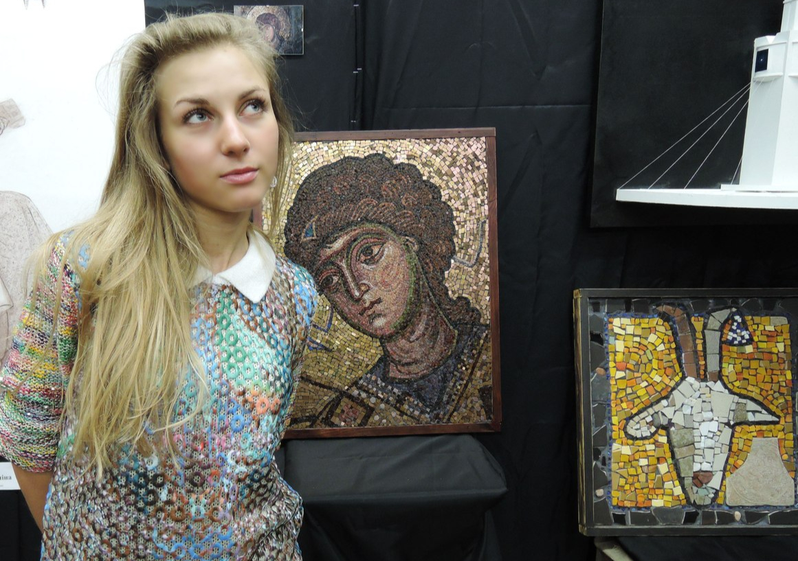 Is an Artist Without Formal Education Still an Artist?